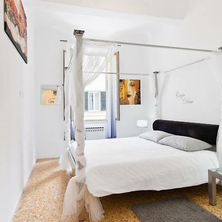 Carpe Diem Arno Apartment Φλωρεντία Εξωτερικό φωτογραφία